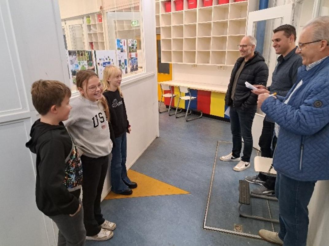 Kinderen in gesprek met volwassenen